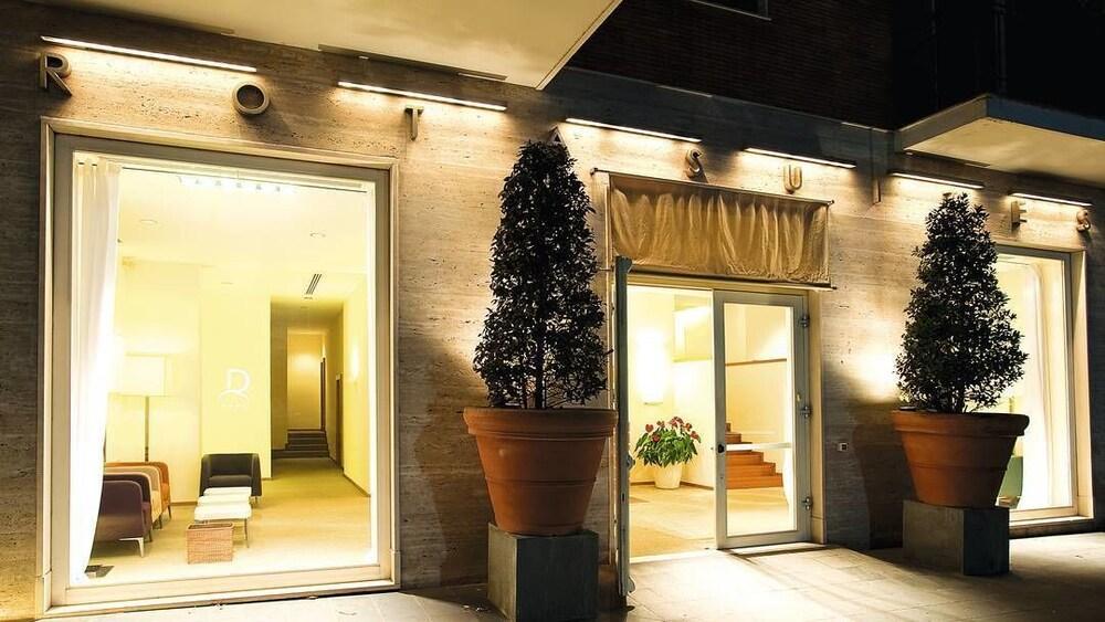 Rota Suites Sorrento Buitenkant foto