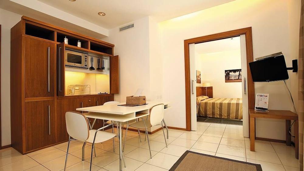 Rota Suites Sorrento Buitenkant foto