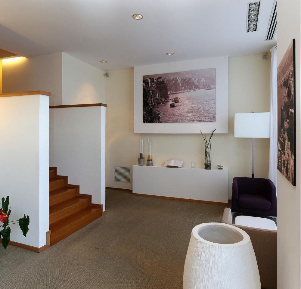 Rota Suites Sorrento Buitenkant foto