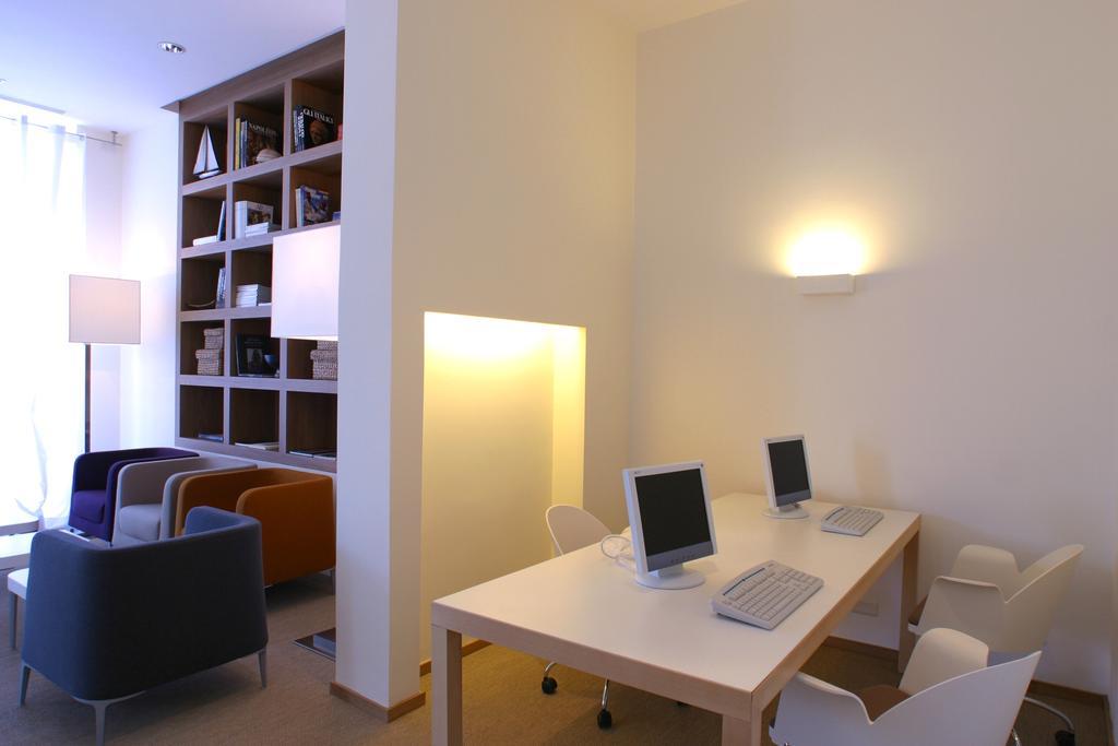 Rota Suites Sorrento Buitenkant foto