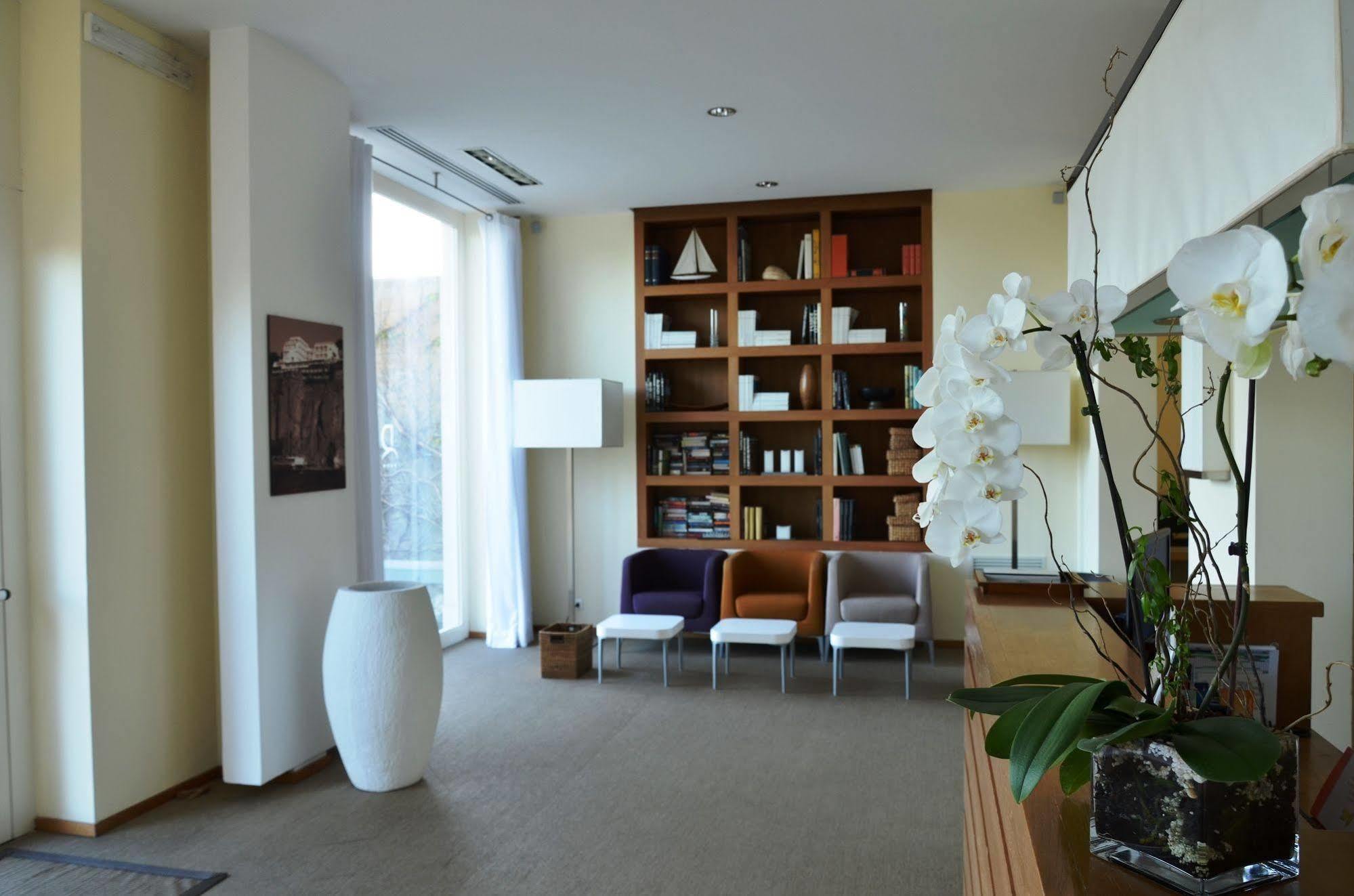 Rota Suites Sorrento Buitenkant foto